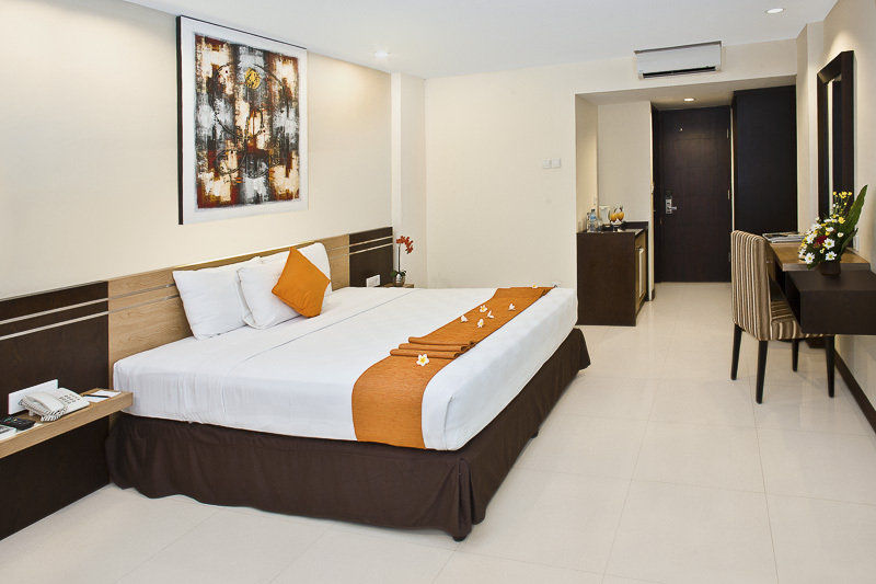 Aparthotel Sunset And Condotel